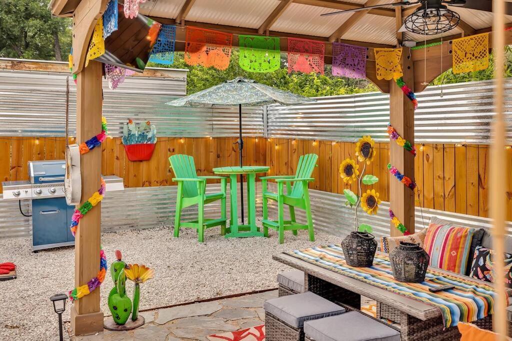 The Coco House/lone Star Dist/jacuzzi/golf Cart Сasa de vacaciones San Antonio